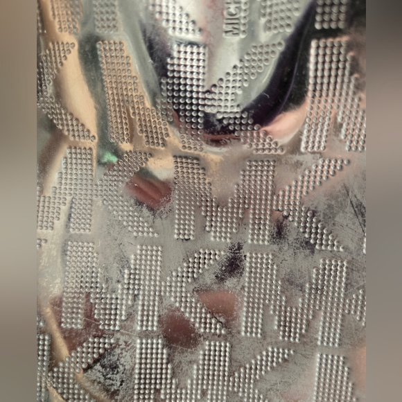 Michael Kors MK Signature Women's Mirror Metallic Sliver Satchel handbag - Picture 3 of 7